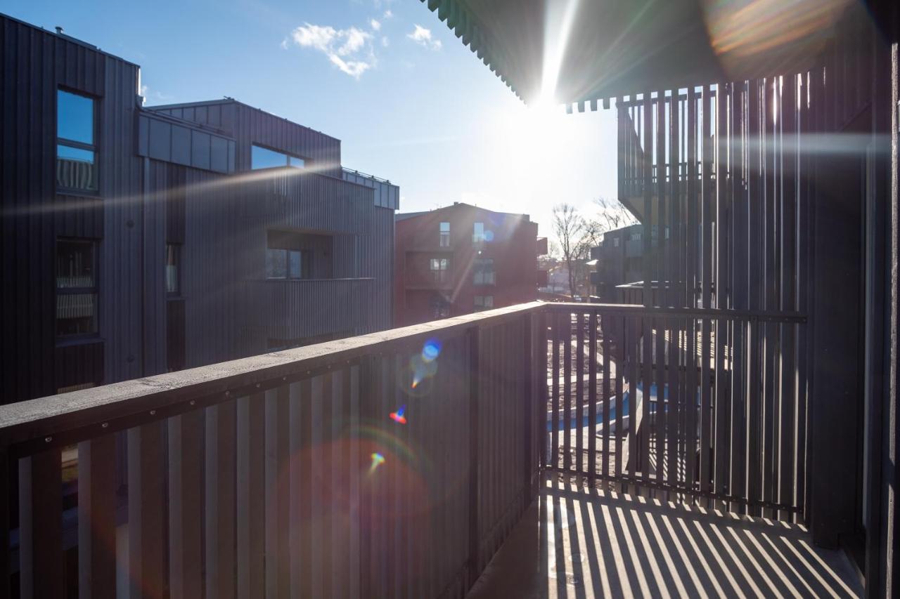 Dream Stay - Brand New Apartment With Balcony & Free Parking タリン エクステリア 写真