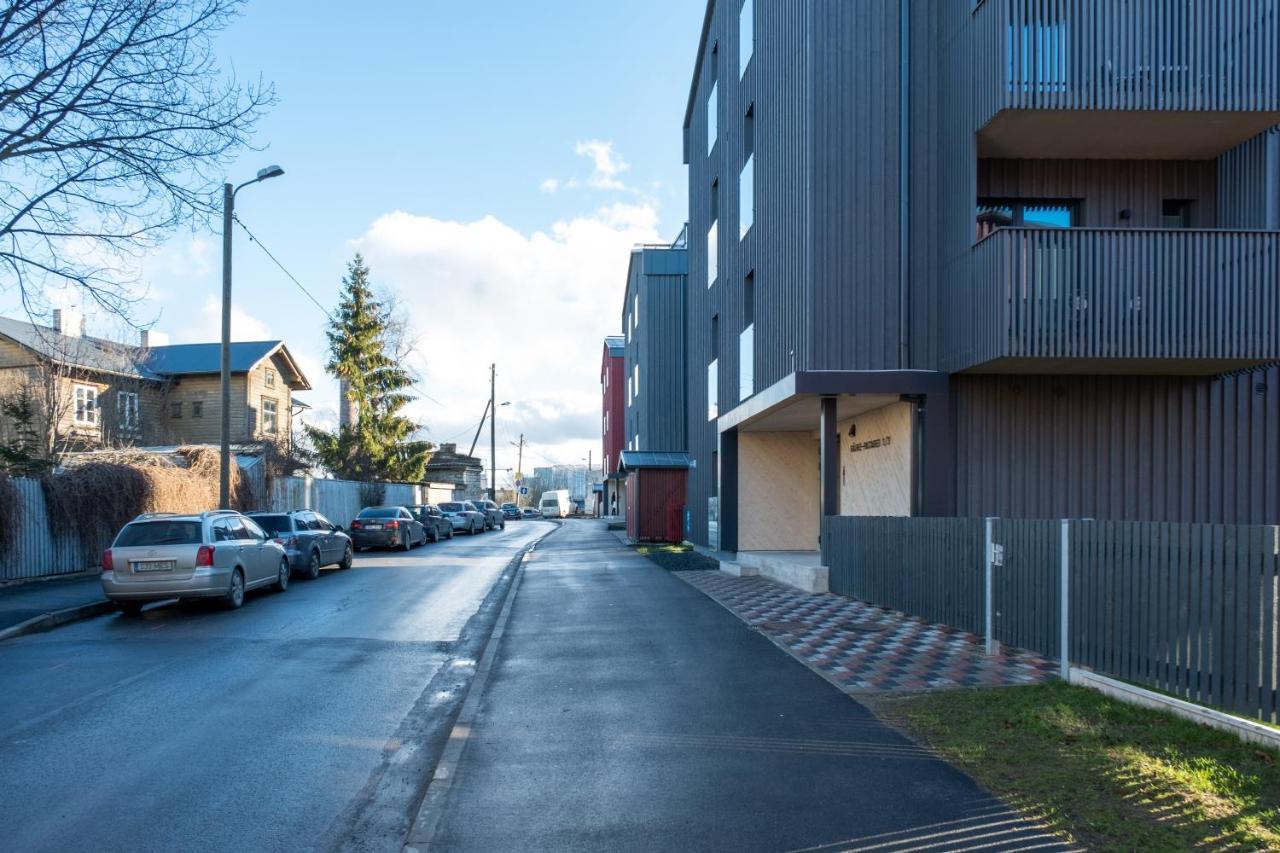 Dream Stay - Brand New Apartment With Balcony & Free Parking タリン エクステリア 写真