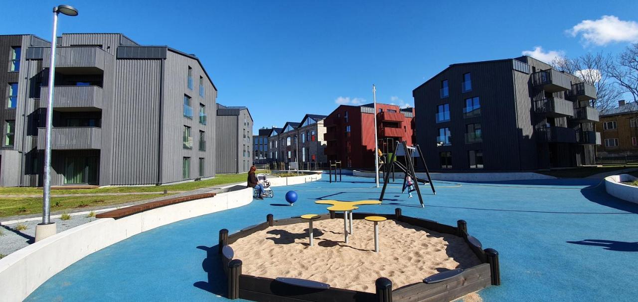 Dream Stay - Brand New Apartment With Balcony & Free Parking タリン エクステリア 写真
